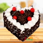 send OrderHalf Kg Rich Heart Shape Blackforest Cake Delivery