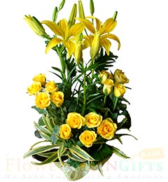 roses and lilies bouquet