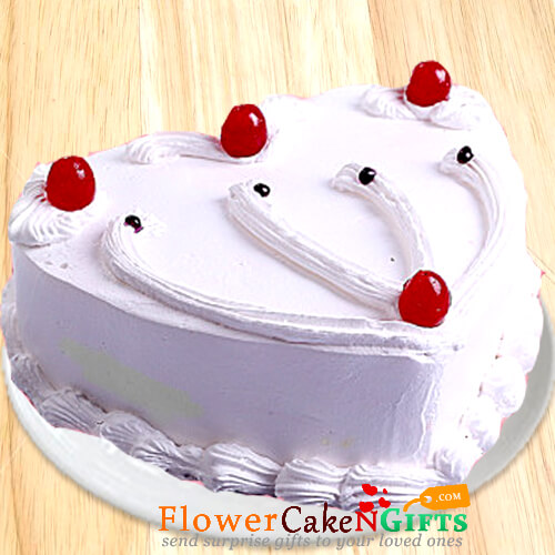 half kg vanilla cake heart shaped