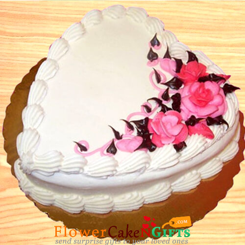Half Kg Pineapple Cake Heart Shaped