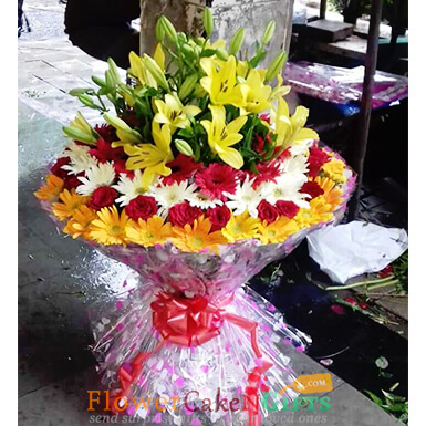 lilies roses gerberas bouquet