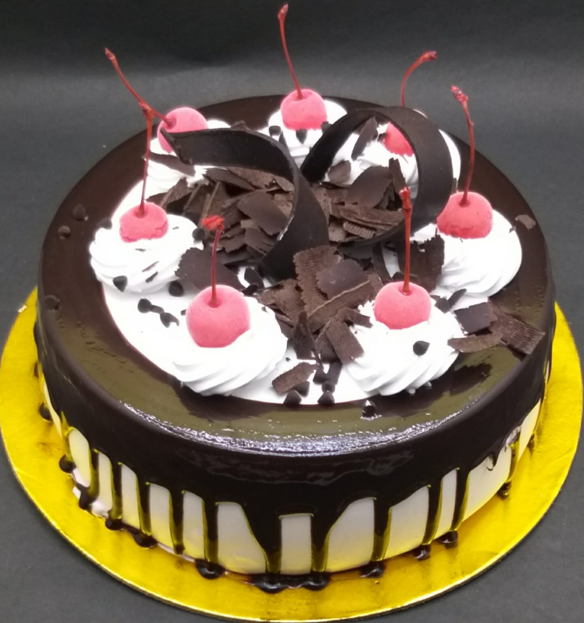 half kg black forest cake