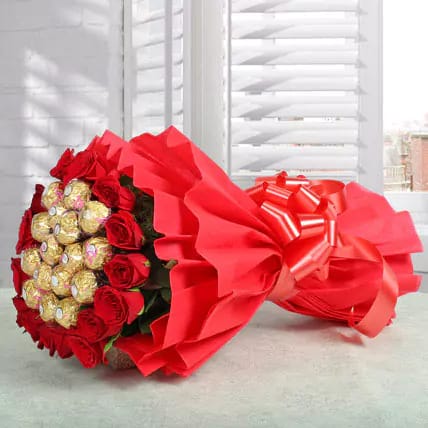 16 Red Roses Bouquet n 16 Ferrero Rocher Chocolates Bouquet