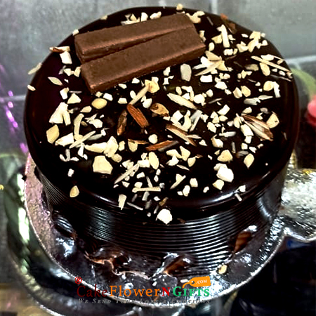 half kg kit kat dry fruit chocolate cake