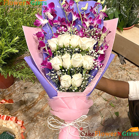 10 orchid 10 white rose paper packing bouquet