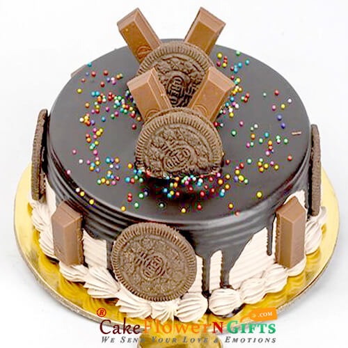 1kg eggless oreo kit kat chocolate Cake