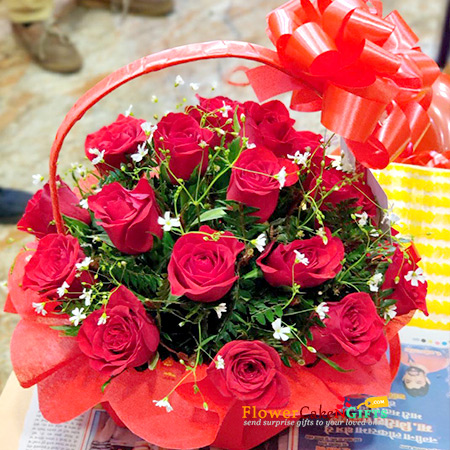 18 red roses basket