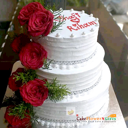 4kgs 3 tier roses vanilla cake
