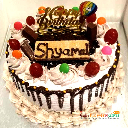 half kg eggless james kitkat choco vanilla cake d2